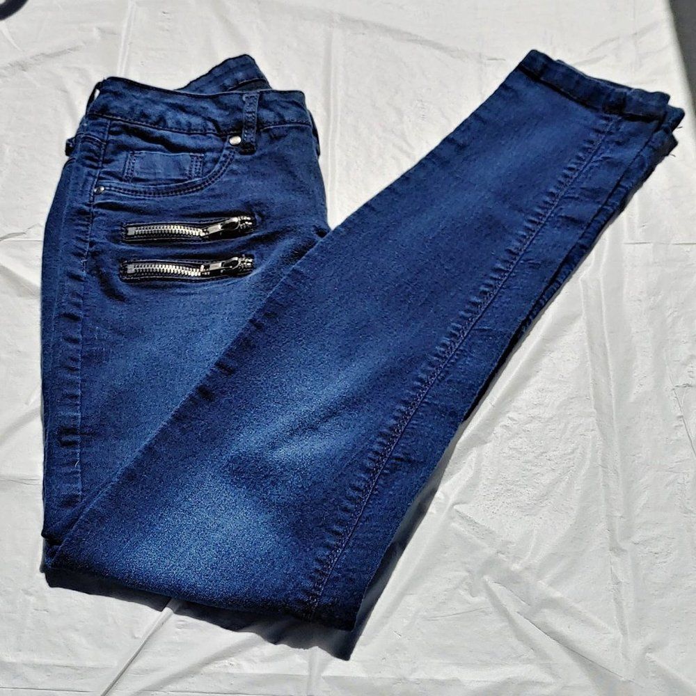SUKO Jeans Ladies Zipper Accent Tummy…